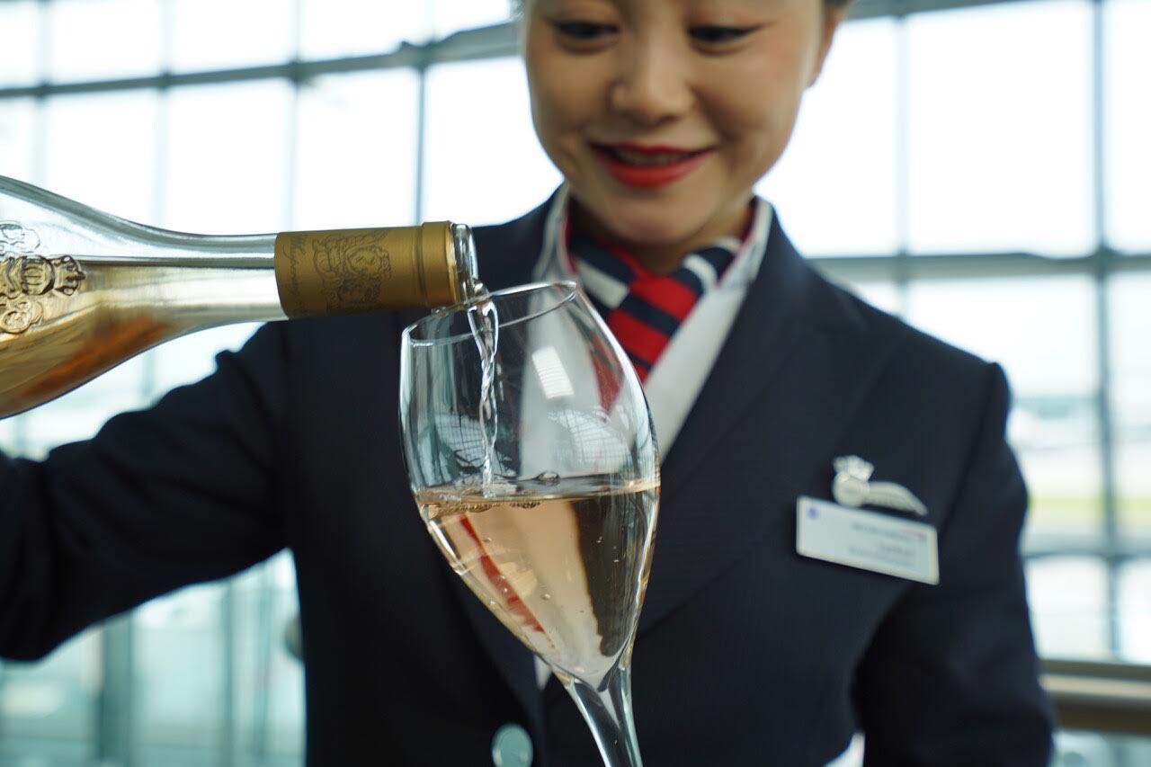 British Airways has announced plans for an exclusive Whispering Angel lounge bar, becoming the first airline to have a bespoke bar dedicated to the famed rosé wine.